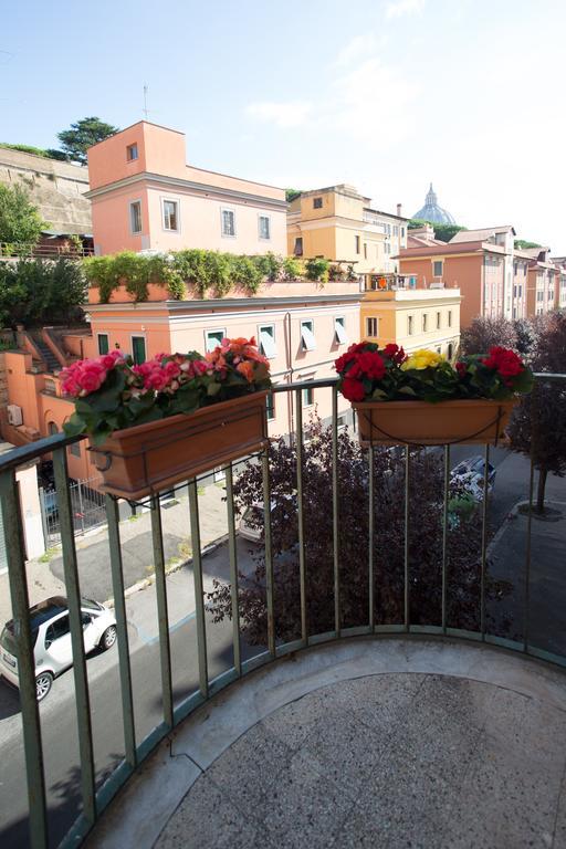 Appartamento La Finestra Su San Pietro Roma Dış mekan fotoğraf